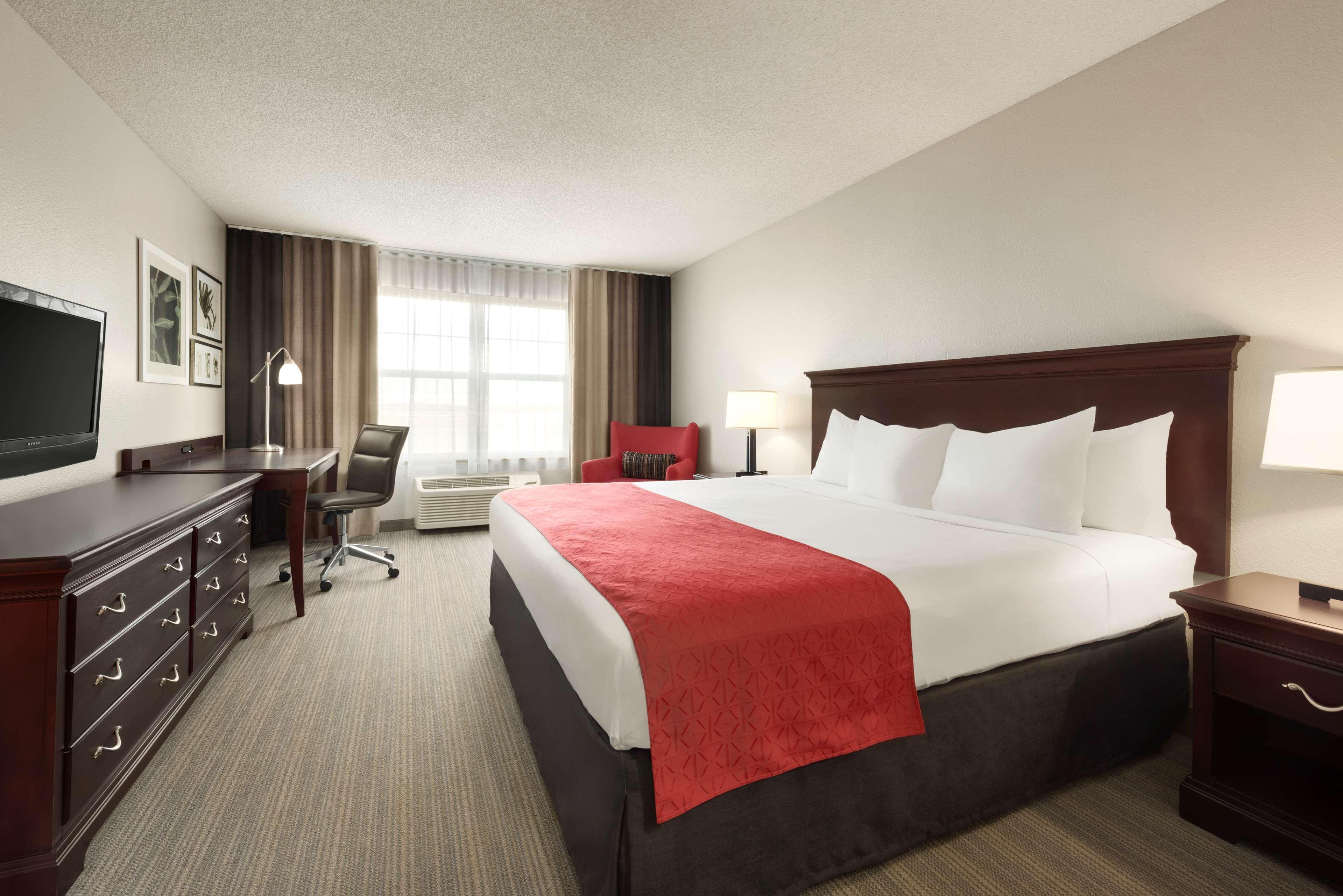 Country Inn & Suites By Radisson, Kansas City At Village West, Ks Bonner Springs Exterior foto